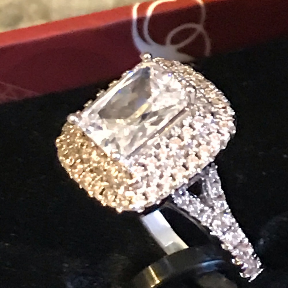 Rhinestone Ring! BRAND NEW!!